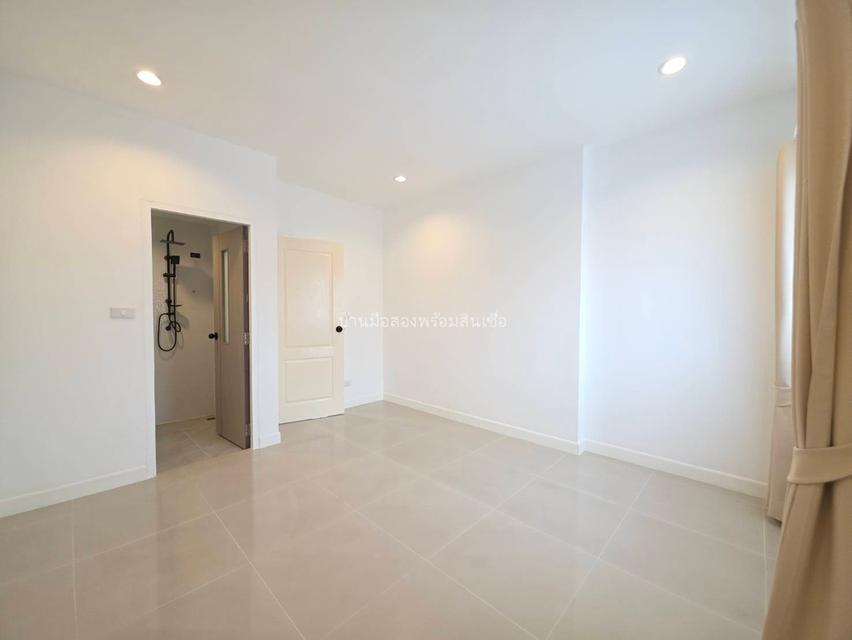 หมู่บ้านเอกวิน ถนนเลียบคลองสอง 14