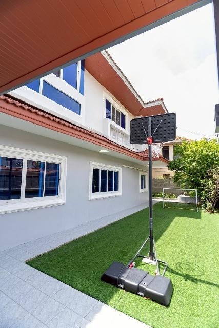 ลำโพ 9นอน MRT คลองบางไผ่ ให้เช่าคฤหาสน์หรู 2 ชั้น 112 ตร.วา.550 ตร.ม. จัดเต็มเฟอร์ วิวทะเลสาป วิวสวน 4 น้ำ ตลาดบัวทอง 4.