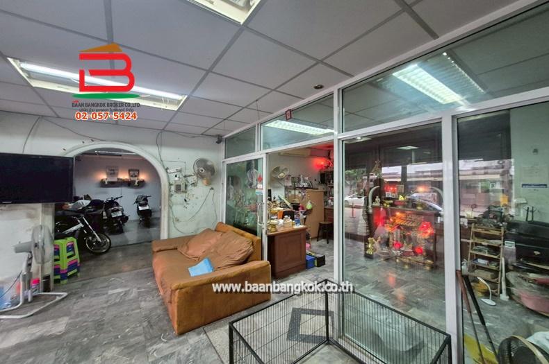 อาคารพาณิชย์ ซอยจันทน์ 44 เนื้อที่ 29.3 ตรว. ถนนจันทน์ 44 แขวงบ้านทวาย เขตบางรัก กรุงเทพมหานคร 3