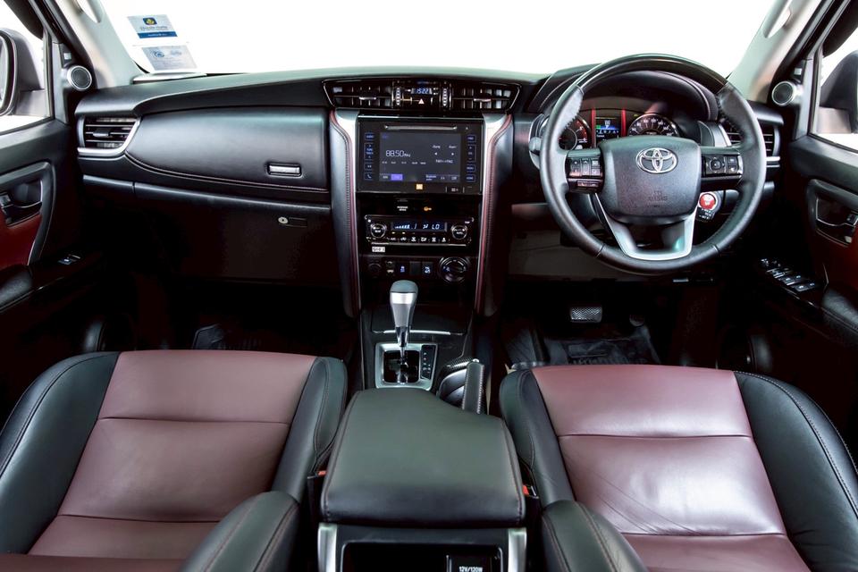 🖤 หล่อดุ ตัวท็อปสายลุย! TOYOTA FORTUNER 2.8 TRD Sportivo 4WD ปี 2016 🖤 รูปที่ 9