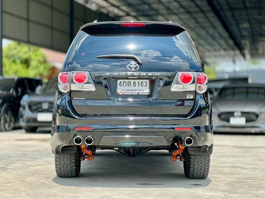 ปี 2015 TOYOTA FORTUNER, 2.5 V VN TURBOโฉม ปี11-15 สีดำ เกียร์ออโต้ ขับเคลื่อน2ล้อ