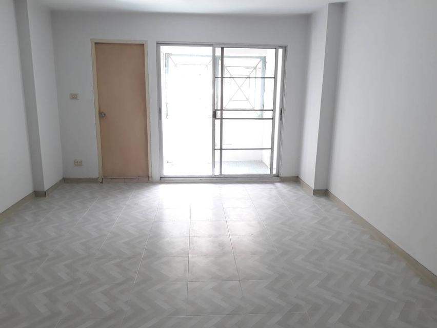 ให้เช่าด่วน โกดัง บ้านสวนแจ้งวัฒนะ 4500 THB 0นอน1Bathroom 0 ไร่ 0 งาน 0 ตรว. ใกล้ - ด่วน 1