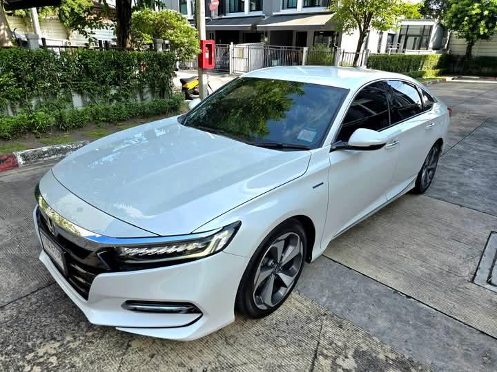 Honda Accord ปี 2020 สีขาว 2