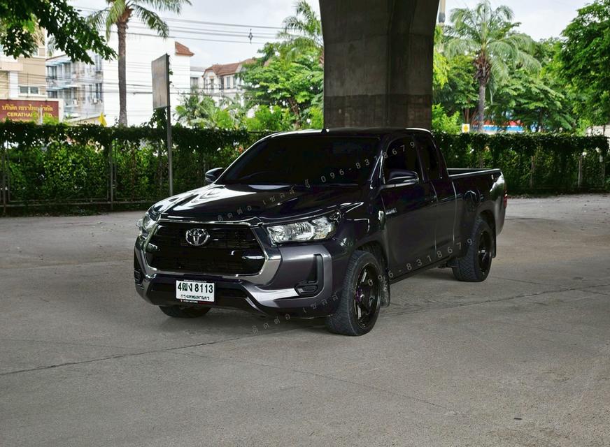 Toyota Hilux Revo 2.4 Entry Z Edition Smart-Cab MT ปี 2022