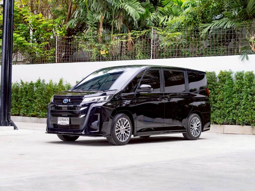 Toyota Noah X 1.8Hybrid ปี24