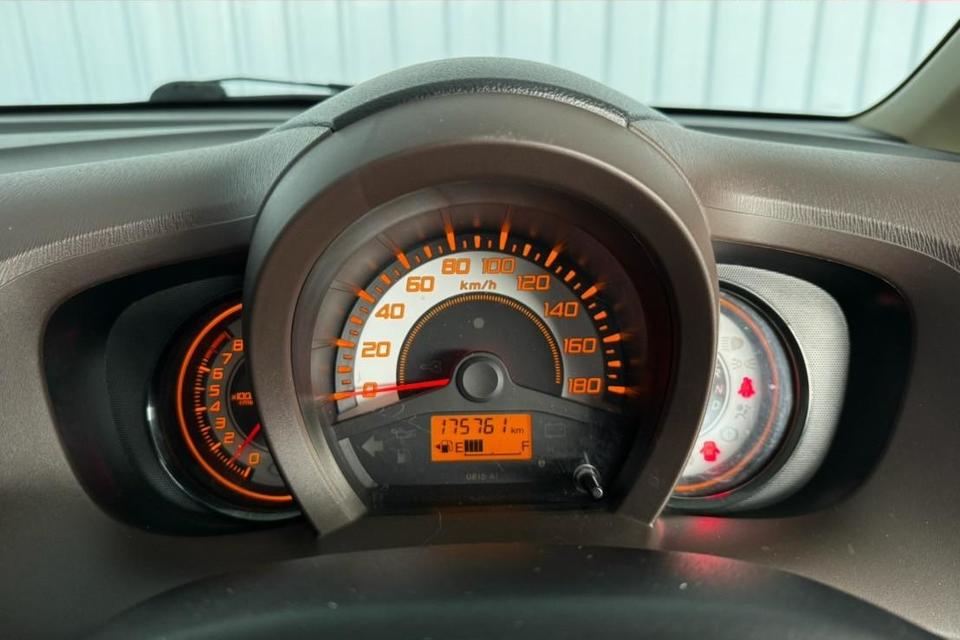 Honda Brio 1.2V เบนซิน เกียร์ออโต้ ปี2012 20