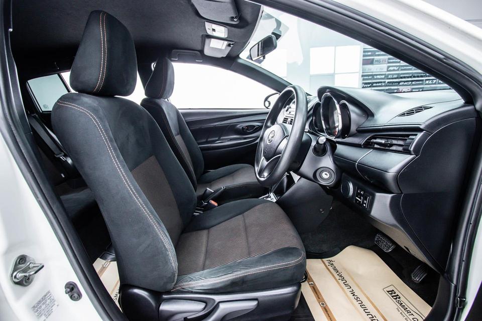 รหัสรถ 3A710 YARIS 1.2 E 2015 11