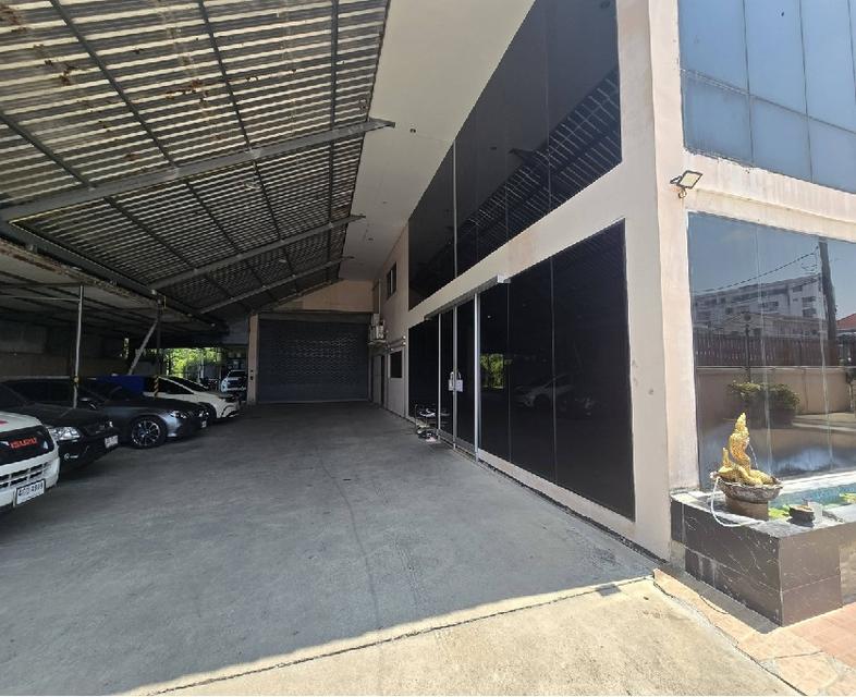 ให้เช่าโกดังพร้อมสำนักงาน 2 ชั้น / พื้นที่ใช้สอยรวม 600 ตารางเมตร / ทำเลย่านโชคชัย 4 / ซอยลาดพร้าววังหิน 47 2