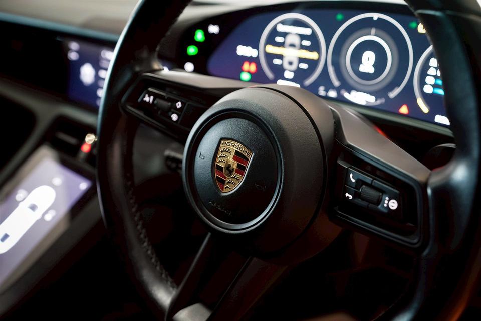 ขายรถ Porsche Taycan Base  2