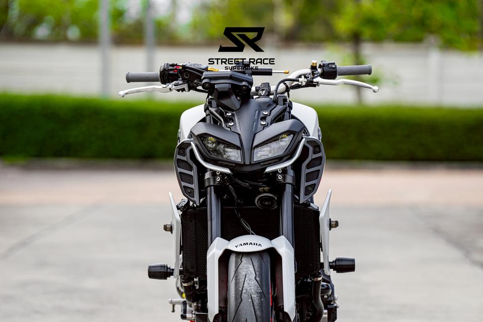 🏍️ #MT09 | 2019 | Rare Factory Grey – Aggressive Naked Style!