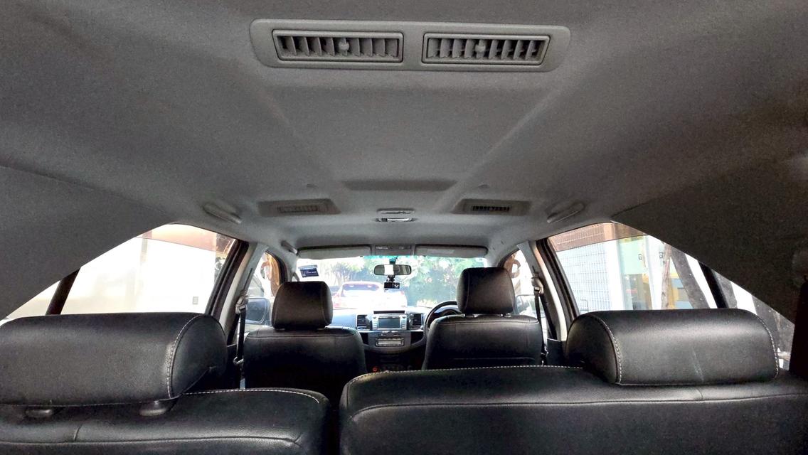 รหัสรถ WB36 Toyota Fortuner 2.5V A/t (Minorchange ตัวสุดท้าย ล้อดำ ภายในดำ ) ปี  2015 6