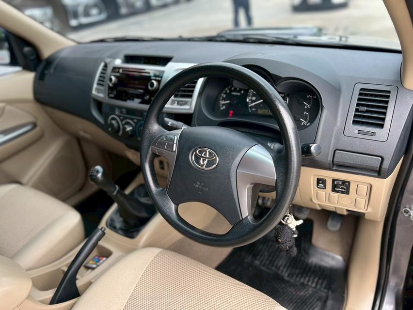 ปี 2014 TOYOTA HILUX VIGO, 2.5 E รถบ้านเจ้าของเดียว 14