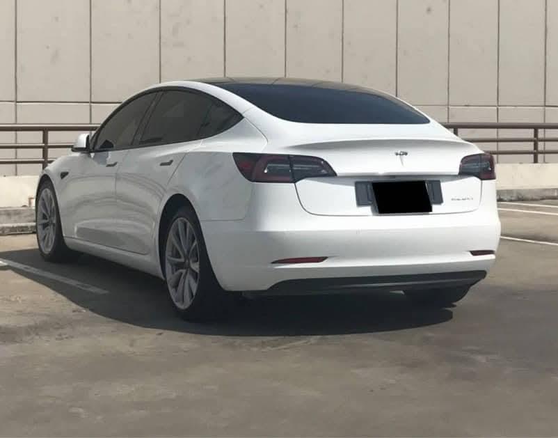 tesla model 3  ปี 2021 2