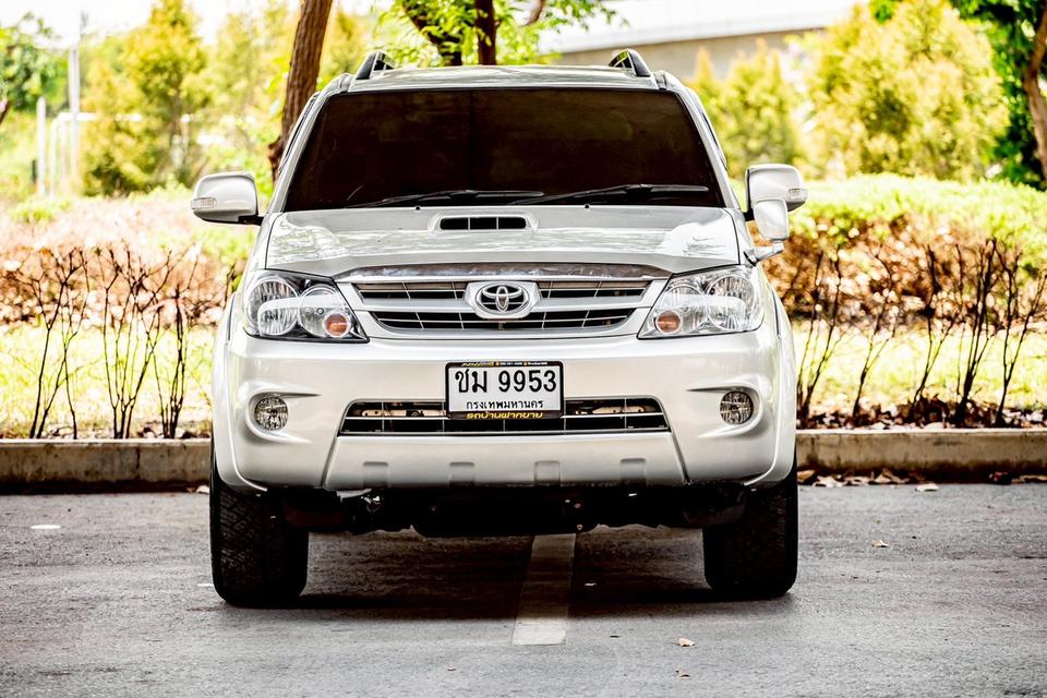 TOYOTA FORTUNER 3.0V 4WD สีเทา เกียร์ออโต้ ปี 2007