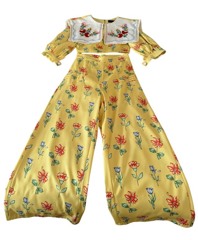 ชุดเซต-กระโปรง สภาพดีไม่เคยใส่