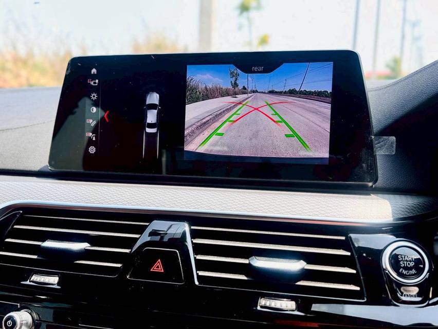 2019 BMW 520d M-Sport ( G30 ) รูปที่ 11