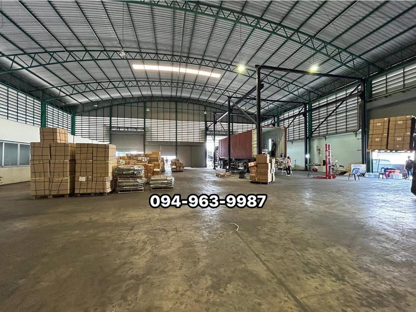 ให้เช่าโกดังสาย5 ทะลุ สาย4 ถนนเชื่อมต่อ ถ.เพชเกษม ถ.บรมราชชนนี ตกแต่งใหม่ ขนาด1,800ตรม. 550ตรม. ไฟ3เฟส พื้รับน้ำหนักได้3ตัน/ตรม. รถใหญ่เข้าออกได้ 7