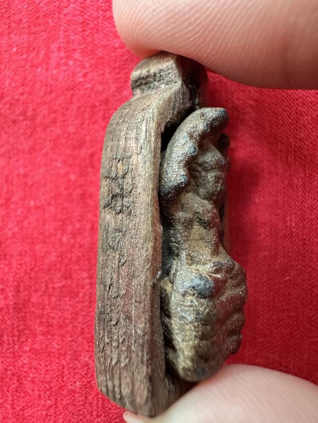 พระนาคปรกพิมพ์เข่าบ่วงเนื้อชินเงิน รูปที่ 2