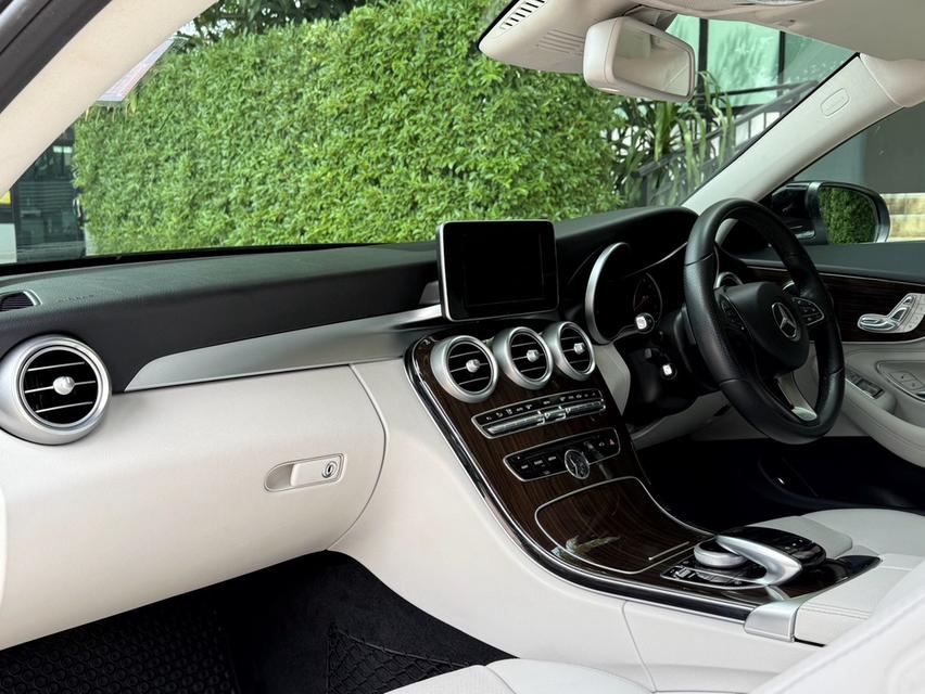 2018 BENZ C250 COUPE รถมือเดียวออกศูนย์ BENZ THAILAND รถวิ่งน้อย เข้าศูนย์ทุกระยะ ไม่เคยมีอุบัติเหตุครับ 11