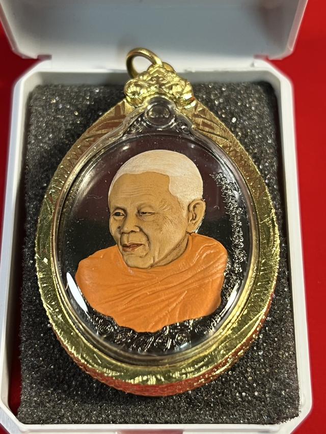 เหรียญหลวงพ่อคูณ รุ่น ดวงดี 68 วัดบ้านไร่ จ.นครราชสีมา 8