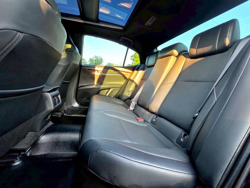 TOYOTA CAMRY HEV premium luxury TOP สุด 2025 รูปที่ 14