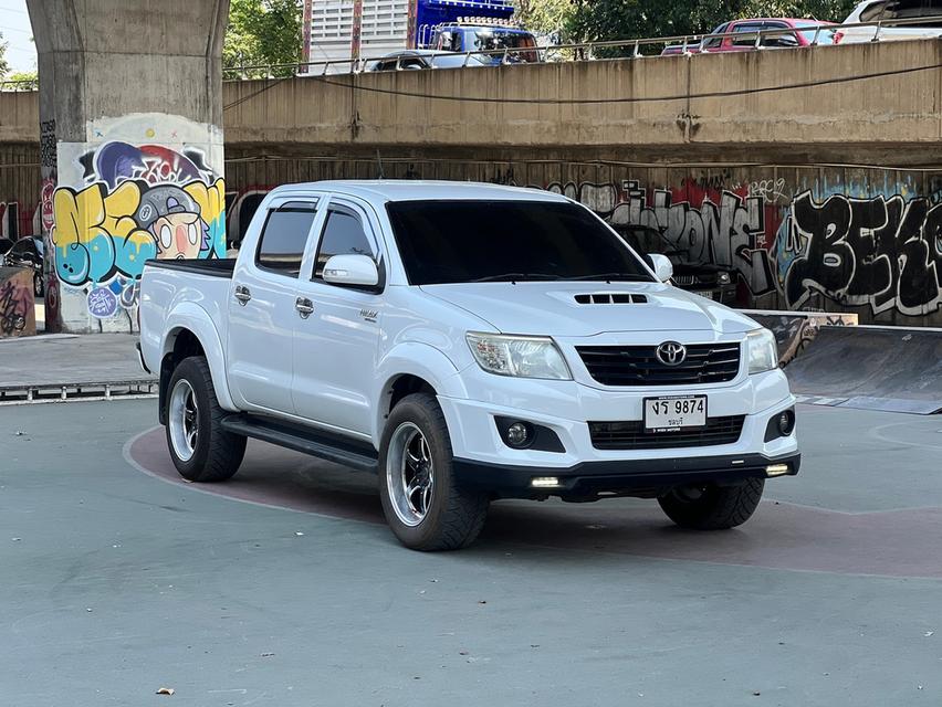 ขายรถ Toyota Vigo CHAMP 2.5E  Prerunner 4 ประตู ปี 2013 สีขาว เกียร์ออโต้