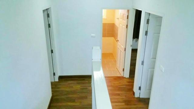 บ้านเดี่ยว 2 ชั้น 53 ตร.ว. รร.เทพพิทักษ์ 1.5 กม. ติดถนนบ้านกล้วย-ไทรน้อย 212 ตร.ม. เดอะเกรทไลฟ์ บางบัวทอง 2.8 กม.พร้อมเฟ 8