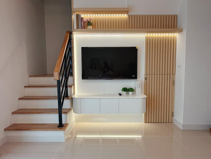 Modern-Luxury Townhome for Rent near Mega Bangna 6