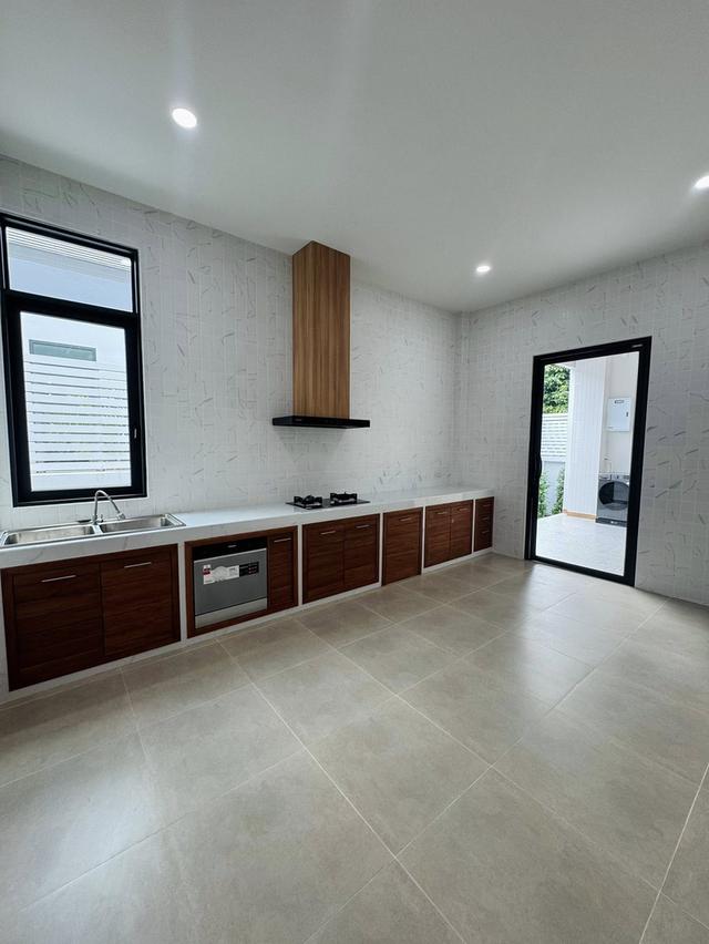 ให้เช่า!! วิลล่าพัทยา ขนาด 200 ตรว. ใกล้อ่างเก็บน้ำมาบประชัน 10