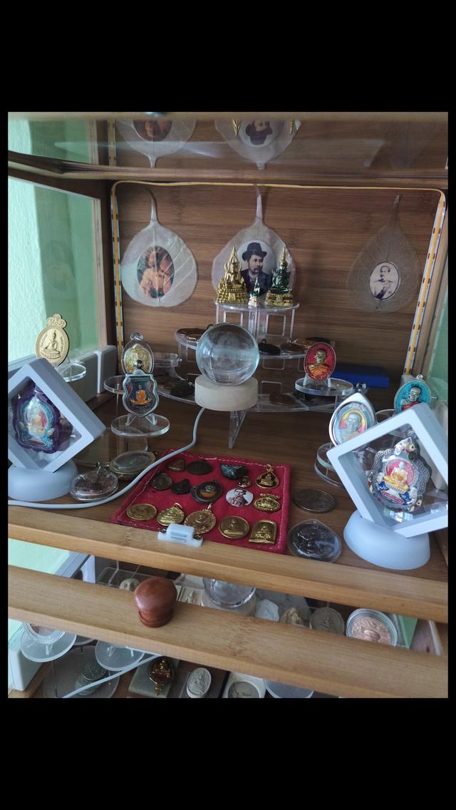 ขายของสะสมยกตมีทั้ง.พระเก่า,พระใหม่,เครื่องราง,เหรียญต่างชาติ,เหรียญไทย,เหรียญสะสมหายาก