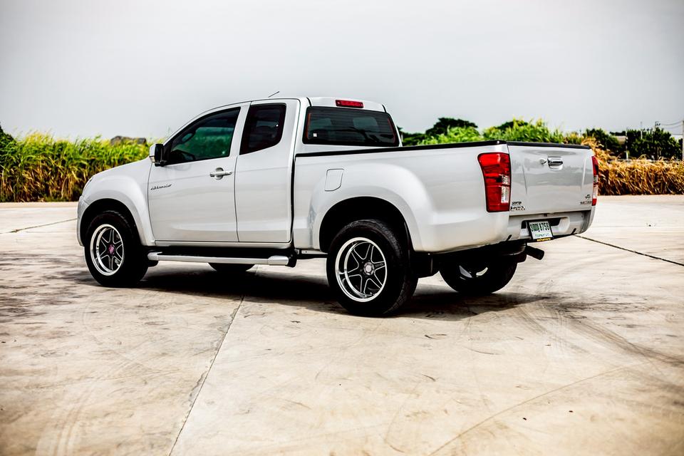 Isuzu D-Max Hi-Lander Cab 3.0 VGS Z ท๊อปปี 2012 เกียร์ธรรมดา สีเทา 9