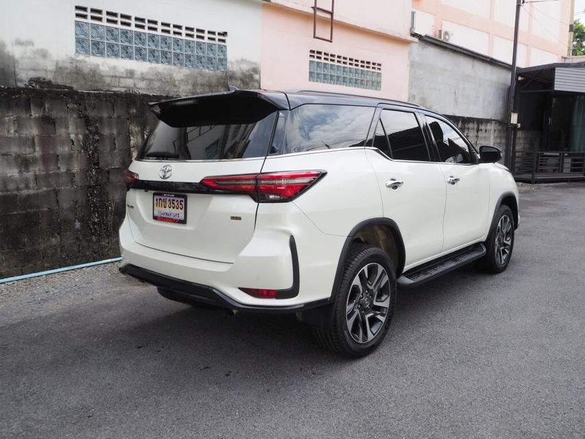 TOYOTA FORTUNER 2.4 LEGENDER BLACK TOP 2WD ปี 2022 7