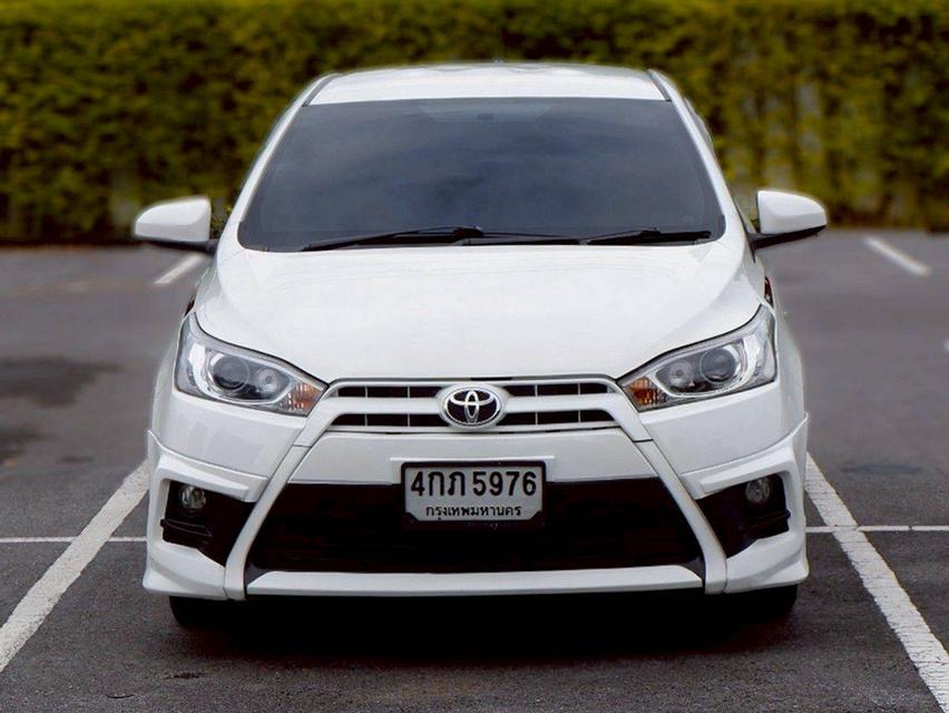Toyota Yaris 1.2 TRD เกียร์ออโต้ สีขาว ปี 2015 2