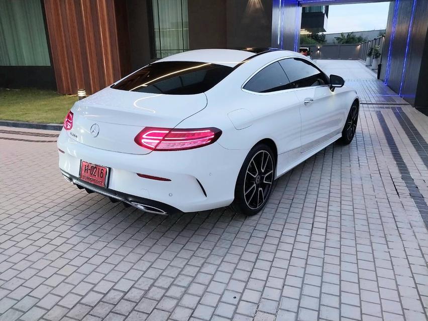Mercedes-Benz C200 Coupe AMG FaceLift  2023 4