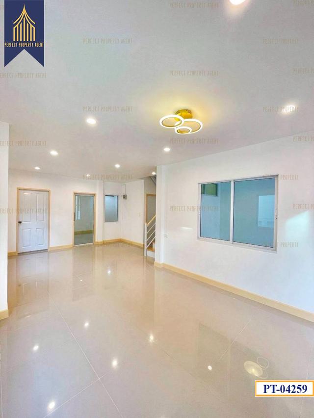 ขาย ทาวน์เฮ้าส์ บัวทองธานี บางบัวทอง รีโนเวทใหม่ พร้อมอยู่ ใกล้ตลาดสมบัติบุรี 4