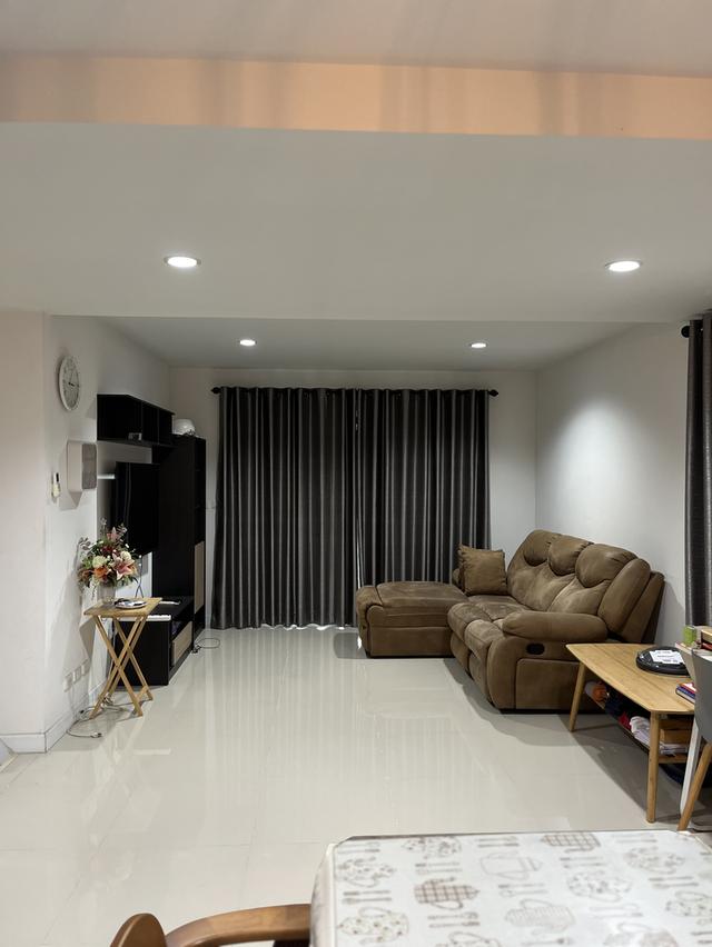 ขายบ้าน ** ด่วน **ถูกที่สุด ๆๆ ราคา 3.65 ล้าน พร้อมเข้าอยู่ได้ทันที *-โครงการ ดีไลท์ รัตนาธิเบศร์-ท่าอิฐ **ถูกที่สุด** 8