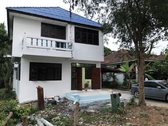 หาที่สวยวิวดีเงื่อนไขสบาย บ้านปูน 1 ชั้น ต.บางเลน อ.บางใหญ่ 100 วา แหล่งเจริญ นนทบุรี เนื้อที่ ราคาคุยได้ค่ะ 2