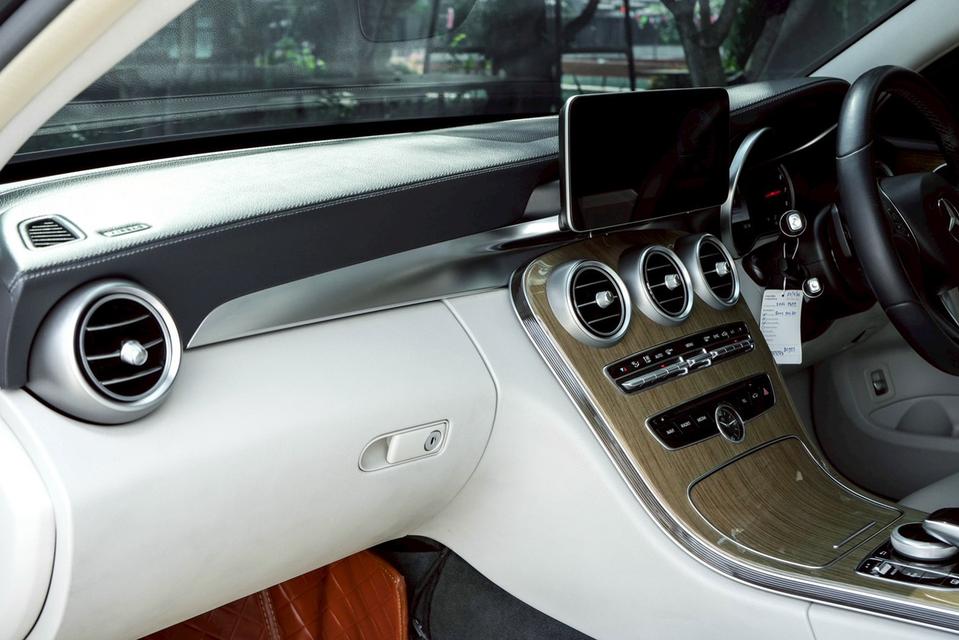 Mercedes-Benz C180 1.6 Avantgarde W205 AT 2014 รูปที่ 10