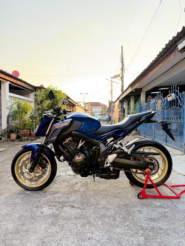 CB650F ปี2017 Honda น้ำเงิน รูปที่ 5