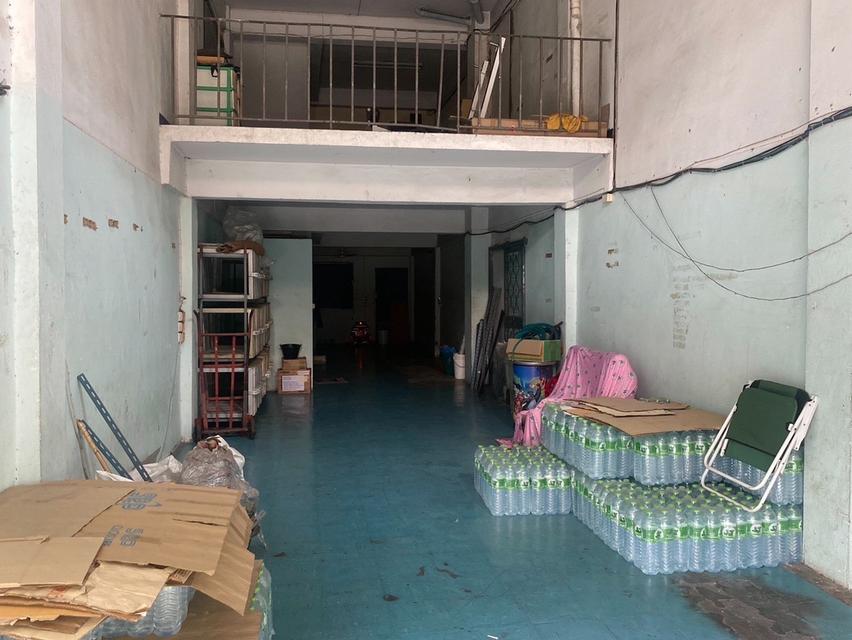 ตึกแถว2 หลัง ซ.จรัญ25 5ชั้น 6ห้องน้ำ ต่อเติมด้านหลัง ปล่อยถูกๆ เจ้าของขายเอง ไม่รับนายหน้าและมิจจี้ 4