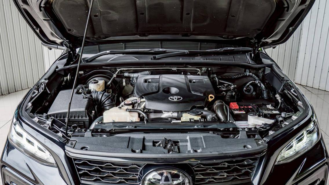 TOYOTA FORTUNER 2.8 GR SPORT 4WD ปี 2024 สีดำ โฉม ปี15-ปัจจุบัน รูปที่ 14