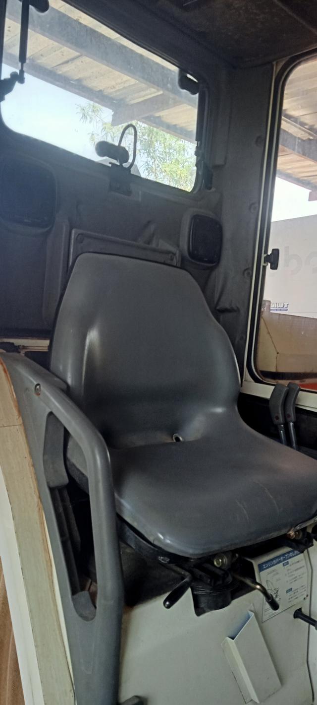 รถเกี่ยวนวดข้าว อิเซกิ รูปที่ 6