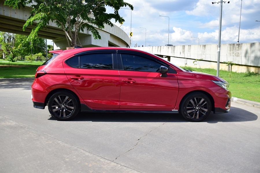 จ่ายแค่ 99 บาท ออกรถได้เลย HONDA CITY 1000 เทอร์โบ RS สปอรต์ 5ประตูท็อปออฟชั่นส์ ชุดแต่งรอบคัน มือเดียว  พร้อมใช้ โทร0957401229 ไอดีไลน์ UTBP 14