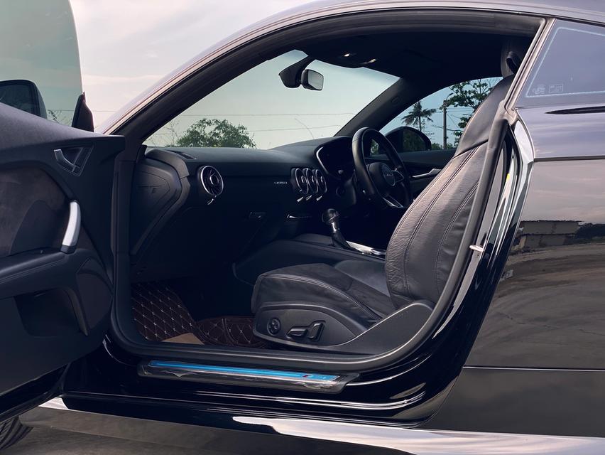 AUDI TT 2.0 TFSI Quattro 5