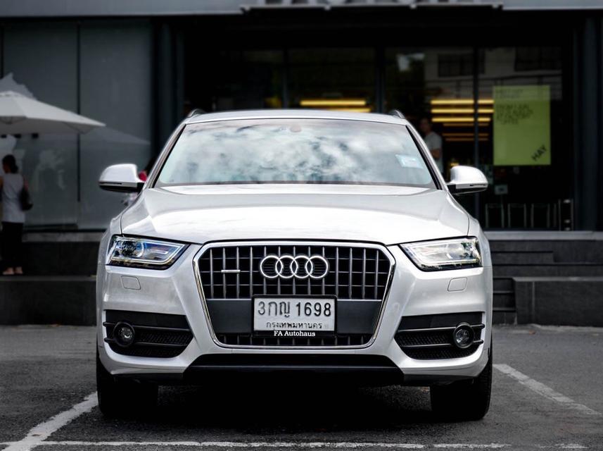 Audi Q3 2.0 Quattro SUV ปี 2014 รถศูนย์ Audi มือเดียวป้ายแดง