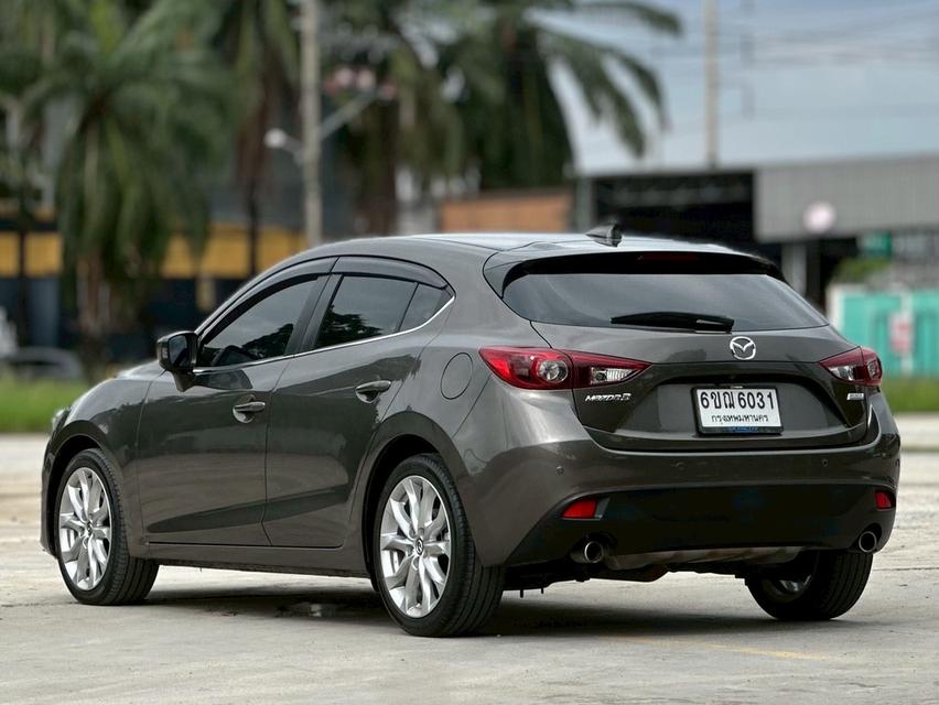 รหัสรถ PAT6031 Mazda 3 2.0 S Sport Hatchback สีเทาดำ ปี 2017