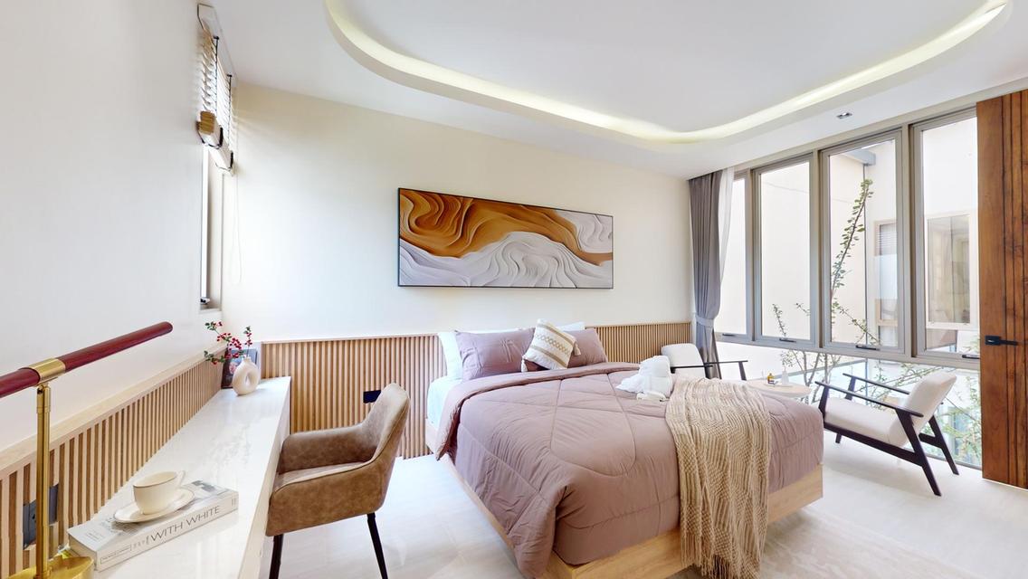 วิลล่าดีไซน์โดดเด่นเป็นเอกลักษณ์ ไม่เหมือนใคร โอบล้อมด้วยธรรมชาติอันเงียบสงบ ให้ความเป็นส่วนตัวอย่างแท้จริง พร้อมทำเลที่ลงตัว ใกล้สิ่งอำนวยความสะดวกแล 2