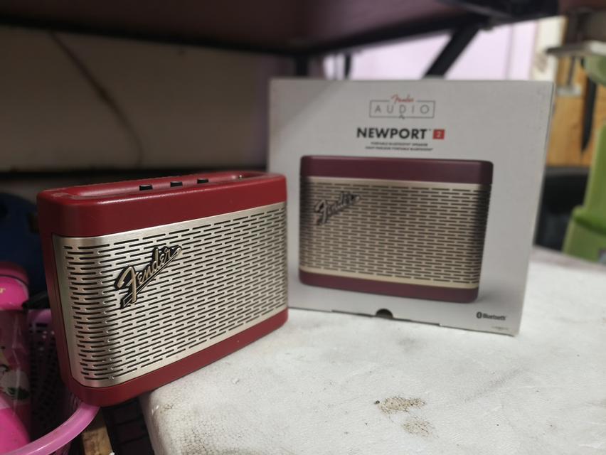 Fender Newport2 สีแดง/เทา สภาพนางฟ้า ไม่ค่อยใช้งาน อุปกรณ์ครบ กล่อง_อแดปเตอร์_หัวชาร์ต 4 หัว เสียงดีการันตี^^