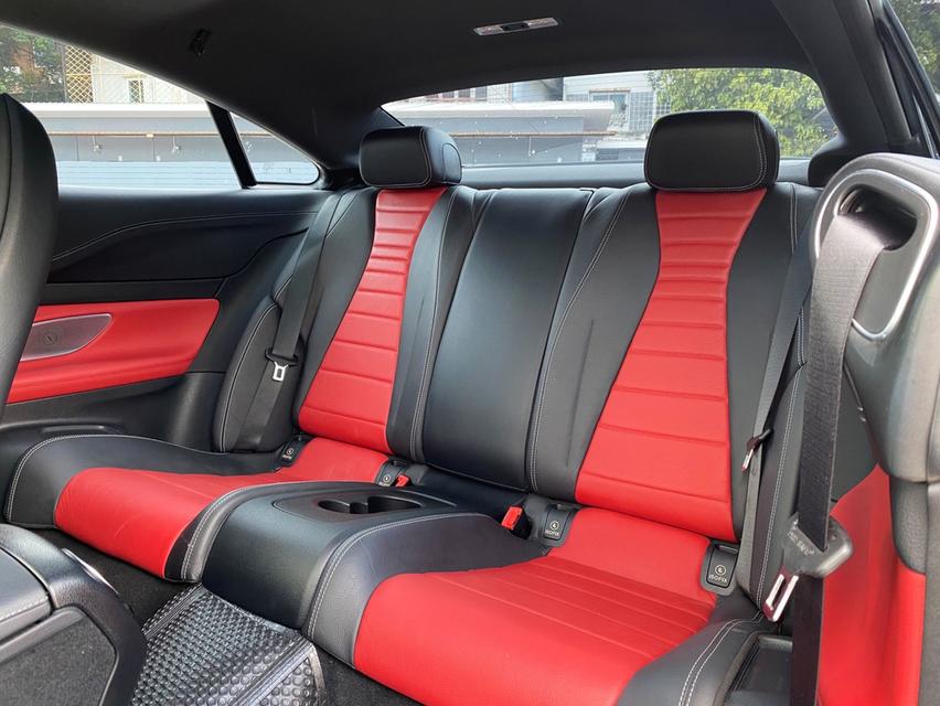 🚗 Mercedes-Benz E200 Coupe AMG Dynamic ปี 2019 รูปที่ 11