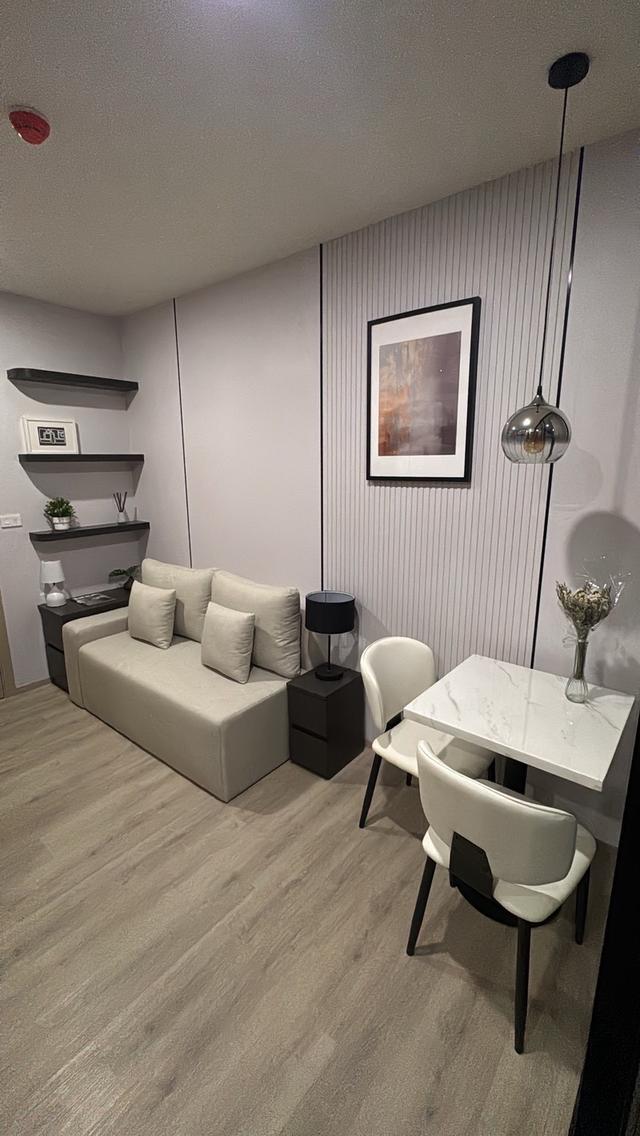 ให้เช่า Condo Origin place bangna ชั้น 10 ขนาด 29 ตรม. วิวสระ ระเบียงฝั่งตะวันออก แดดเช้า  ภาพจากห้องจริง เฟอร์นิเจอร์บิวท์อินครบ ที่นอน lLUNIO 2